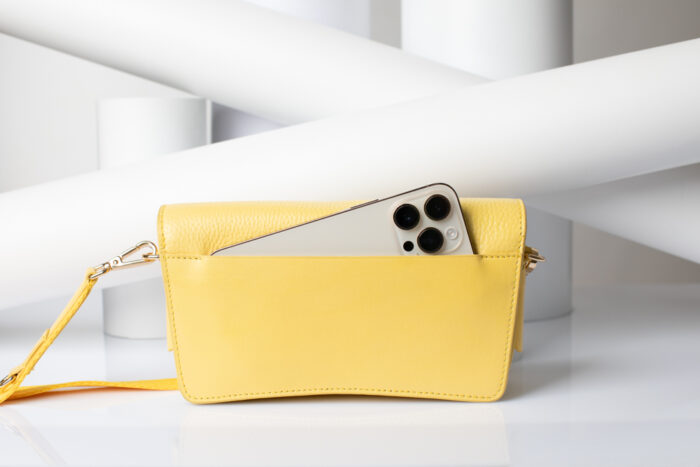 BIELLA | Crossbody - Image 3